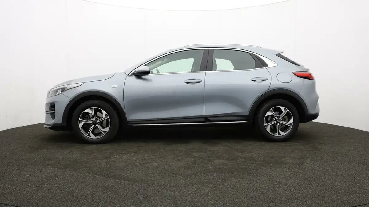 2022-kia-xceed-10-t-gdi-2-big-60