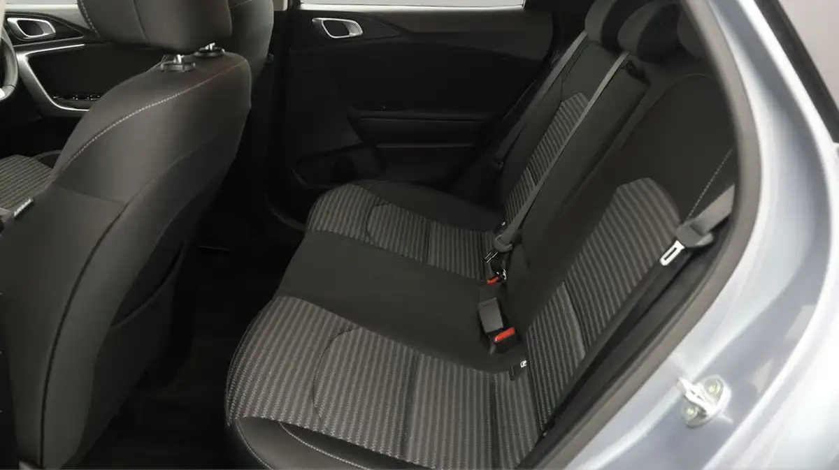 2022-kia-xceed-10-t-gdi-2-big-15