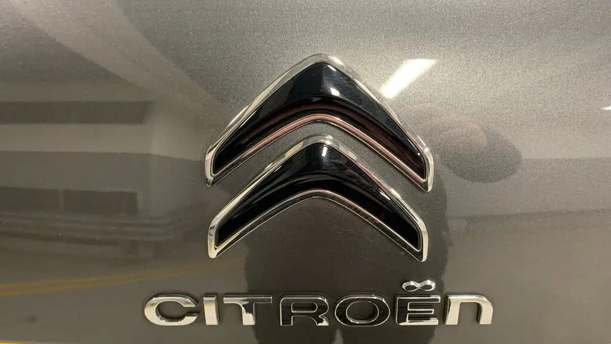 2022-citroen-c5-aircross-15bluehdi-shine-ss-eat8-big-25