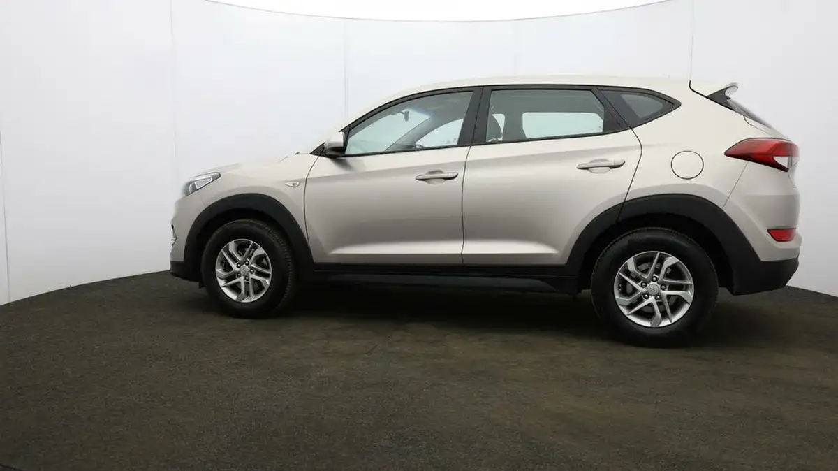 2018-hyundai-tucson-17crdi-blue-drive-s-big-56