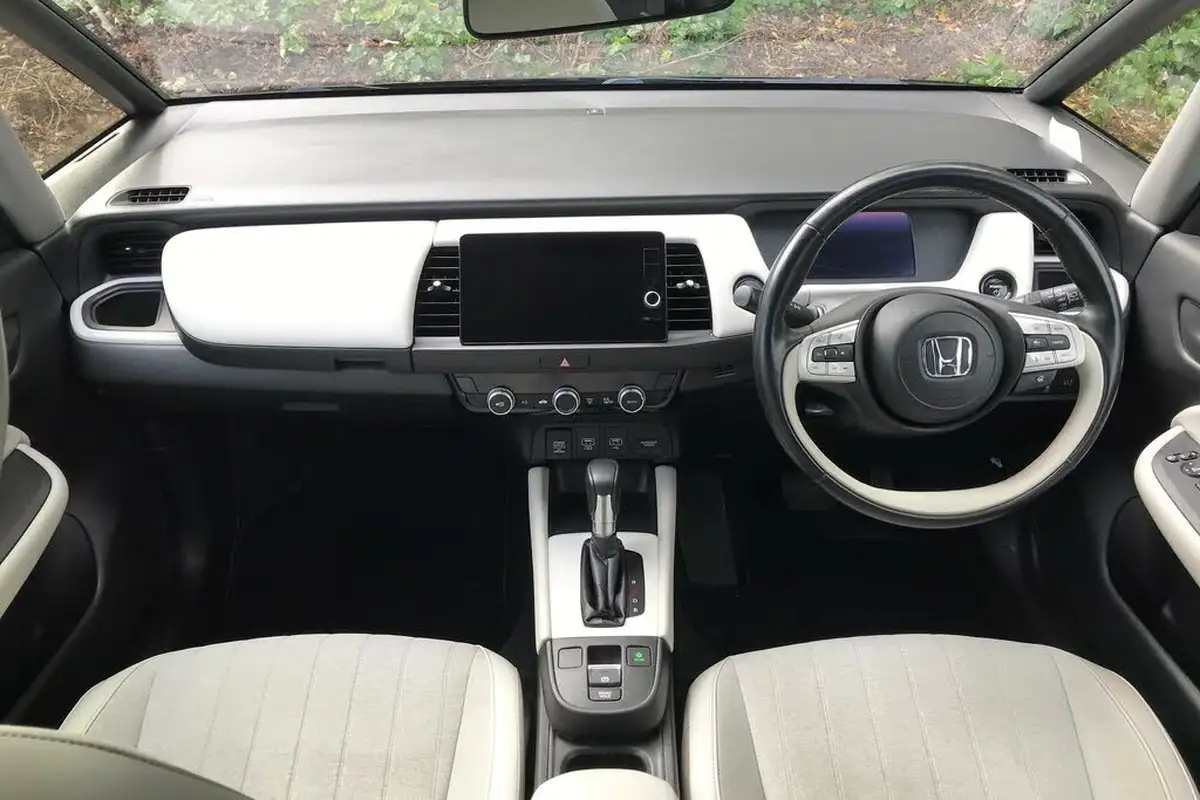 2021-honda-jazz-15-i-mmd-ex-107ps-big-3