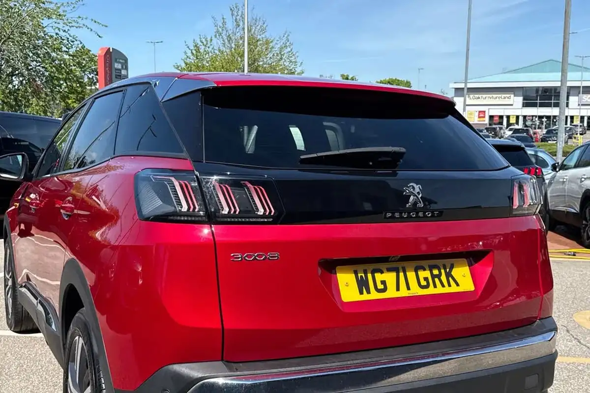 2021-peugeot-3008-suv-12-puretech-allure-big-7