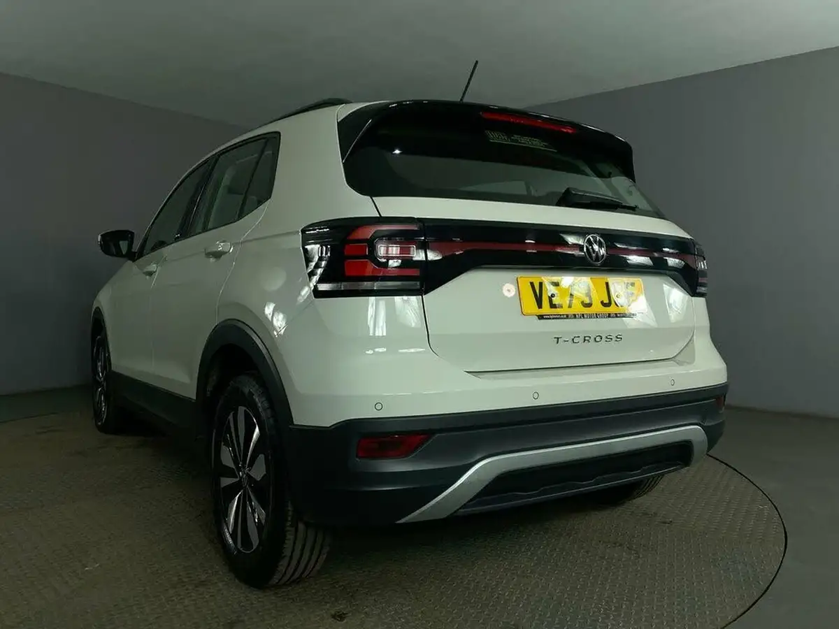 2024-volkswagen-t-cross-10-tsi-move-110ps-dsg-big-13