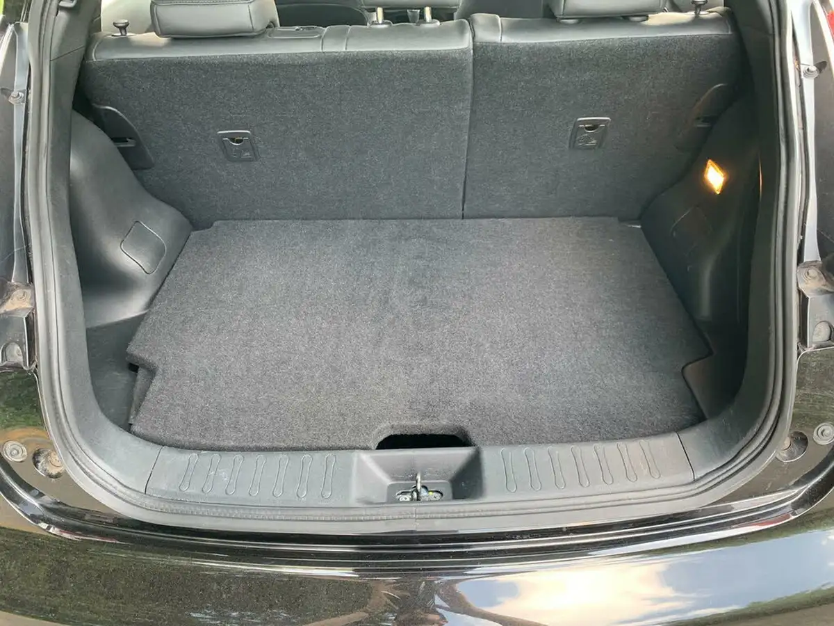 2015-mazda-mazda2-15-se-l-90ps-big-35