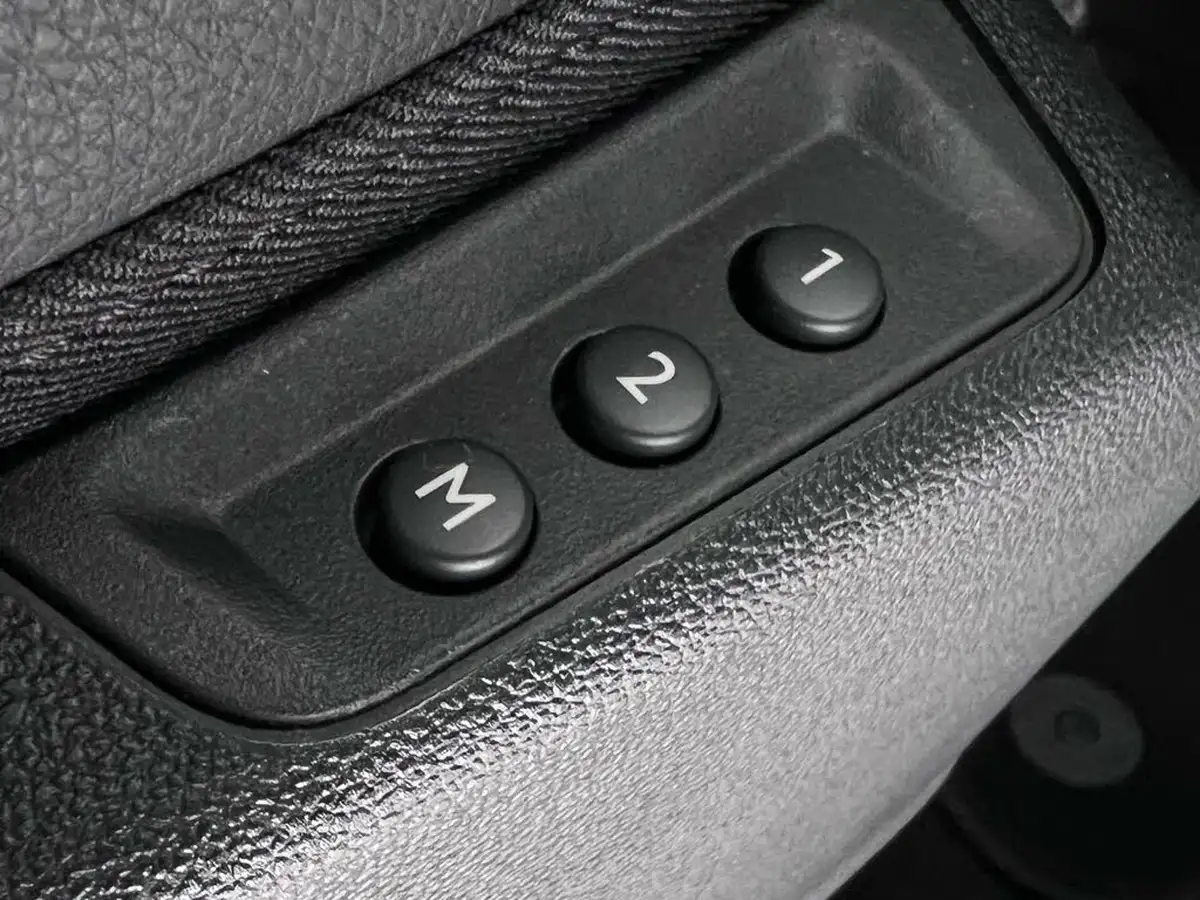 2020-vauxhall-grandland-x-16i-turbo-elite-nav-big-14