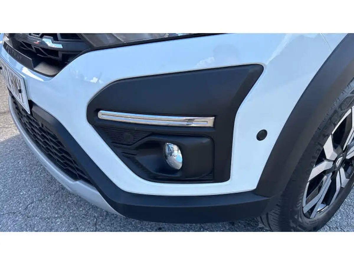 2022-dacia-sandero-stepway-10-tce-prestige-100bhp-bi-fuel-big-24