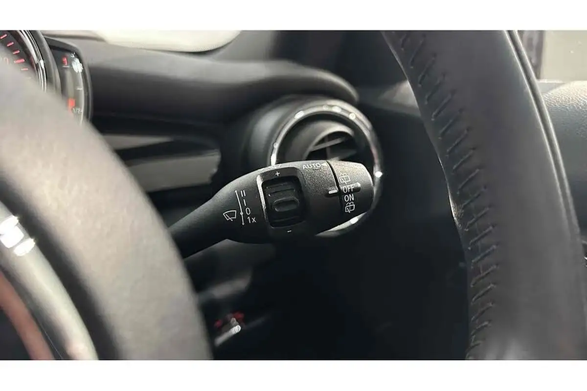 2018-mini-cooper-15-cooper-series-ii-ss-hatchback-5d-auto-big-35