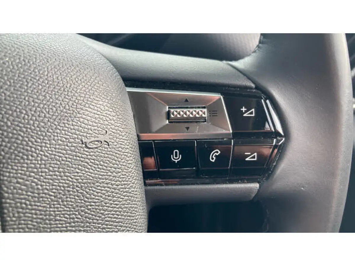 2022-ds-ds-3-crossback-e-tense-rivoli-big-21