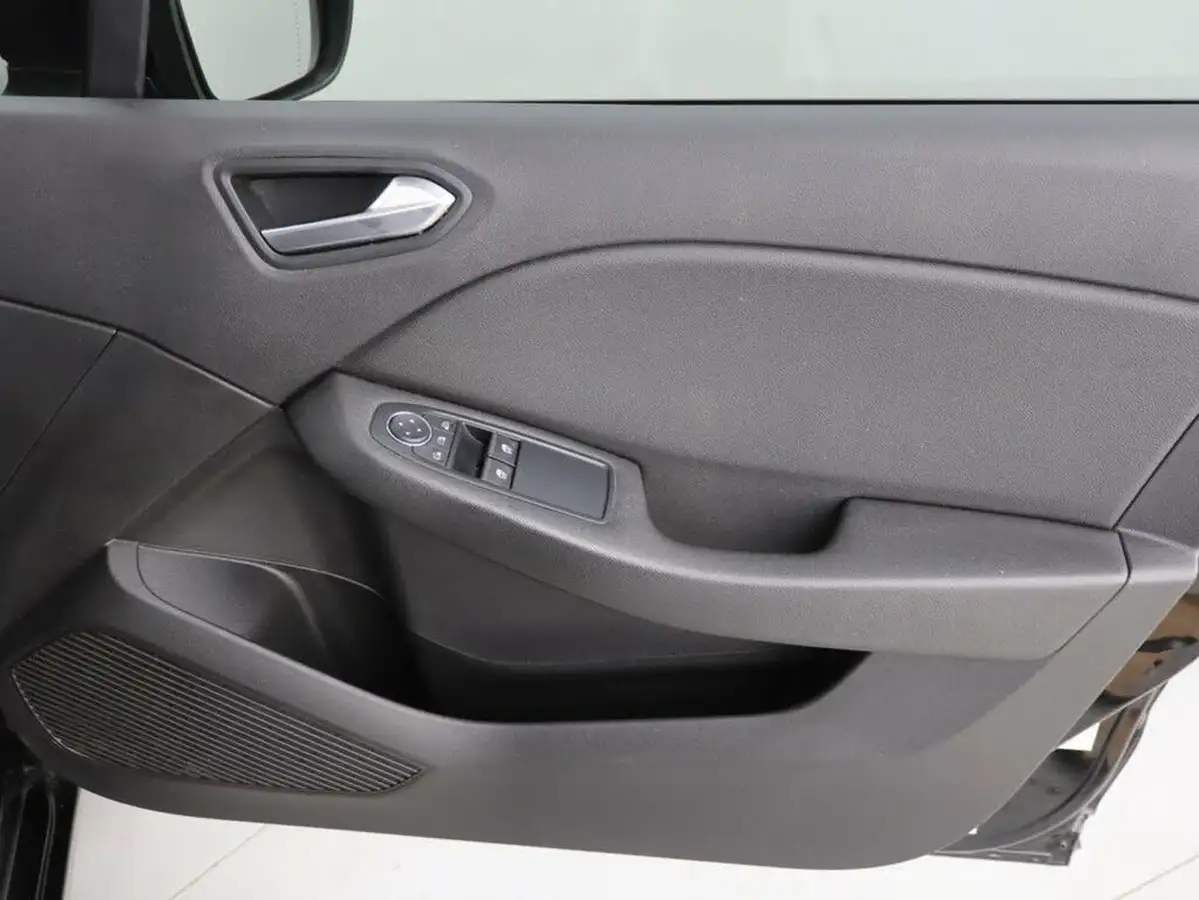2019-renault-clio-10-sce-iconic-big-27