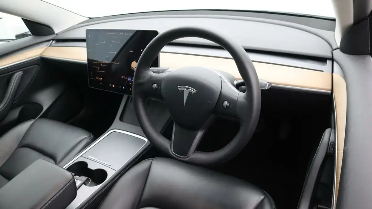 2021-tesla-model-3-e-long-range-4x4-big-9