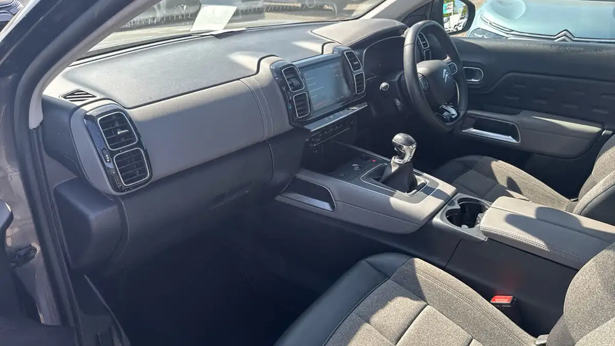 2022-citroen-c5-aircross-12-puretech-shine-ss-big-11