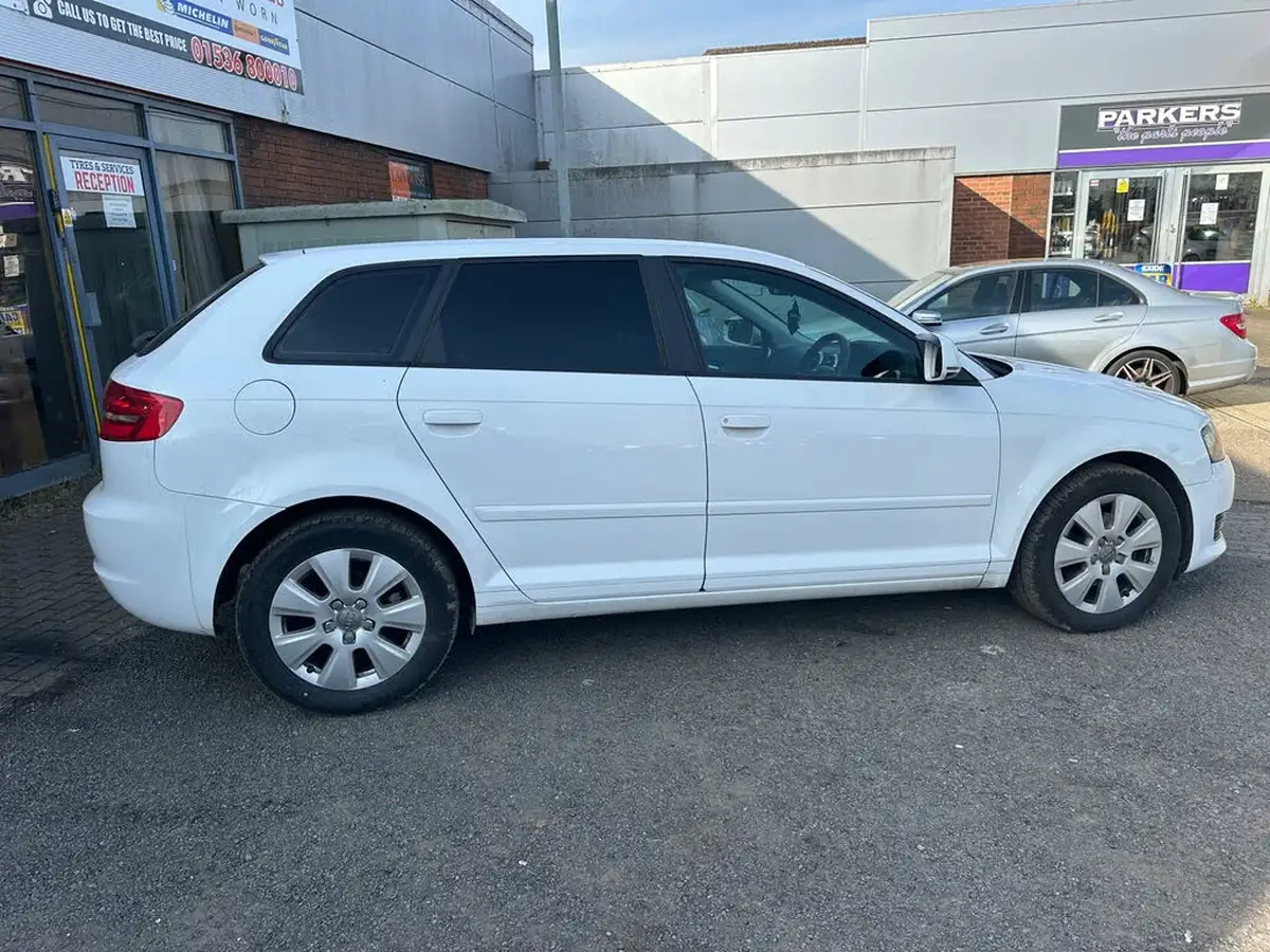 2010-audi-a3-16td-105ps-sportback-5d-big-7