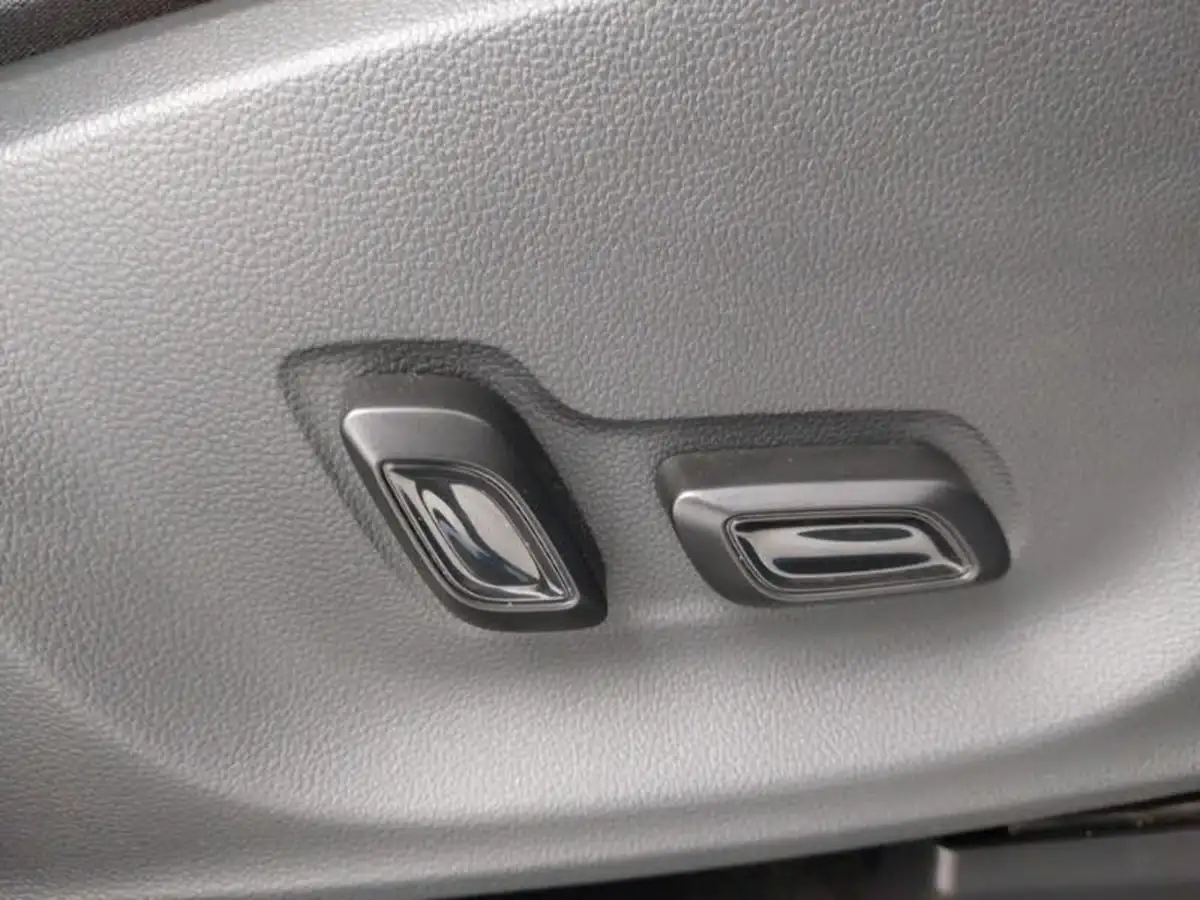 2024-mg-zs-suv-15-vti-tech-exclusive-big-10