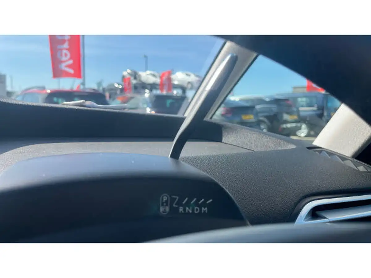 2022-citroen-grand-c4-spacetourer-12-puretech-shine-eat8-big-12