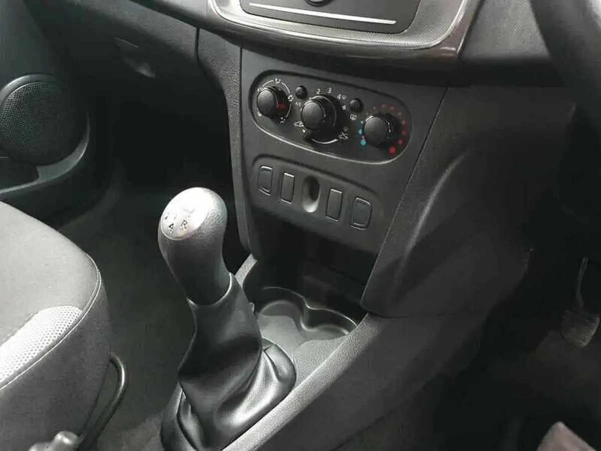 2019-dacia-sandero-stepway-09-tce-essential-big-15