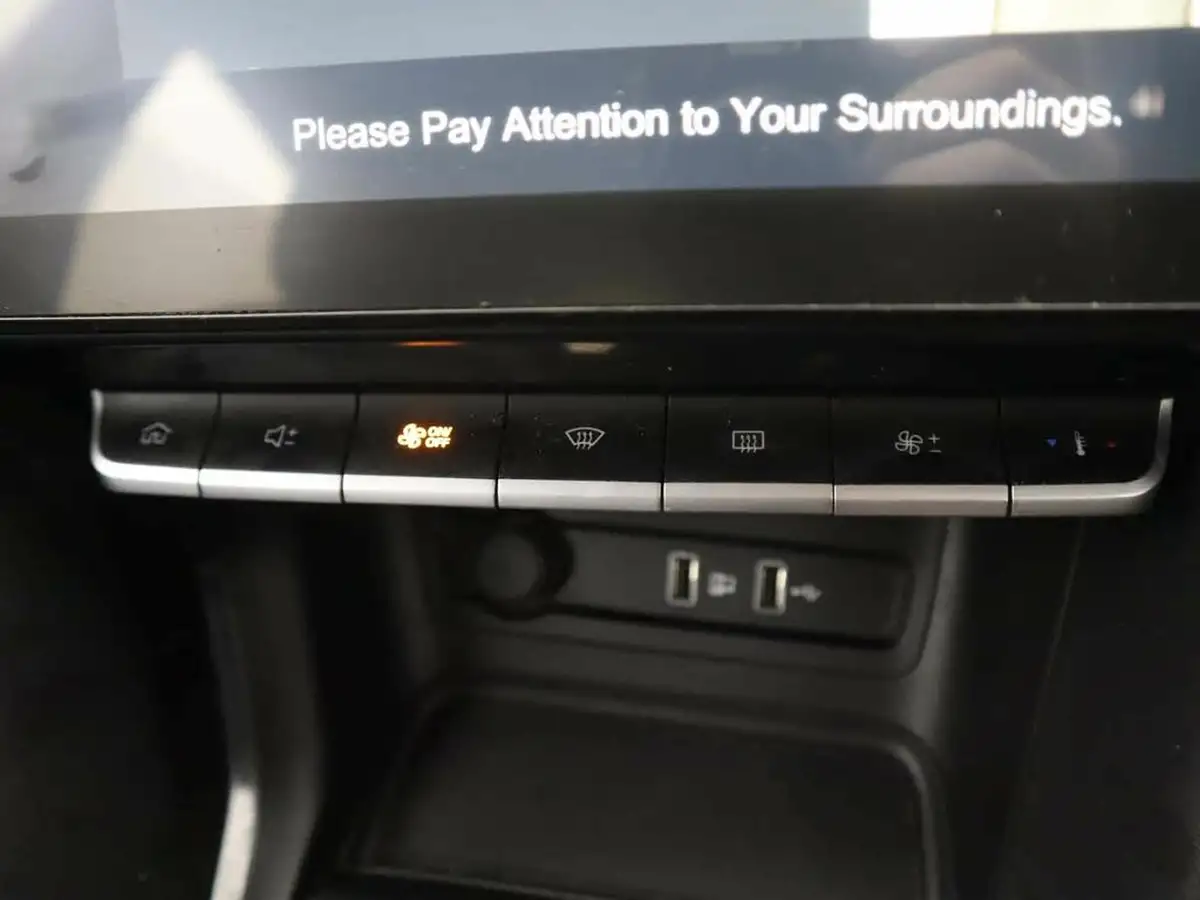 2022-mg-zs-suv-15-vti-tech-exclusive-big-24