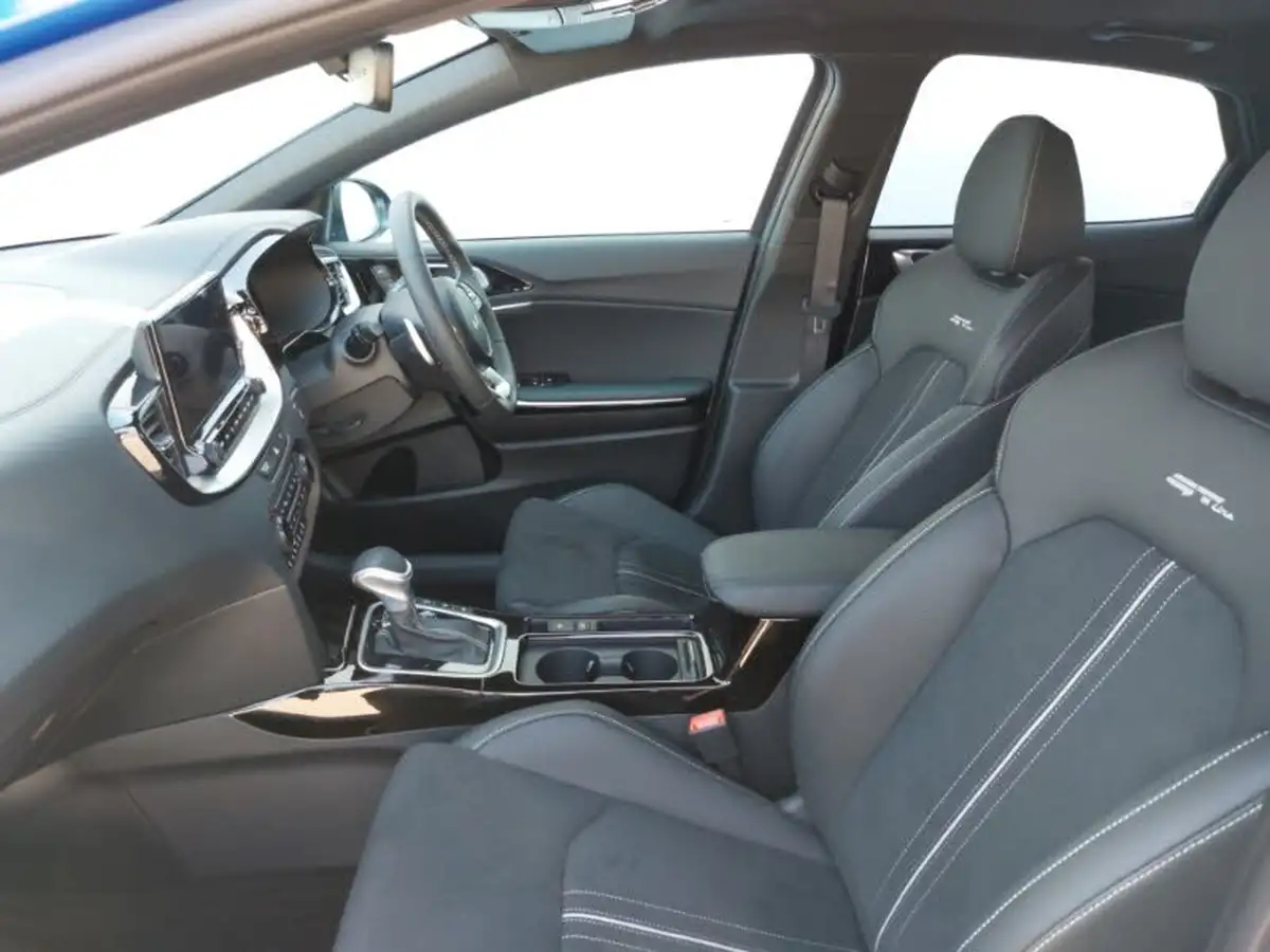 2025-kia-xceed-15-t-gdi-gt-line-s-big-4