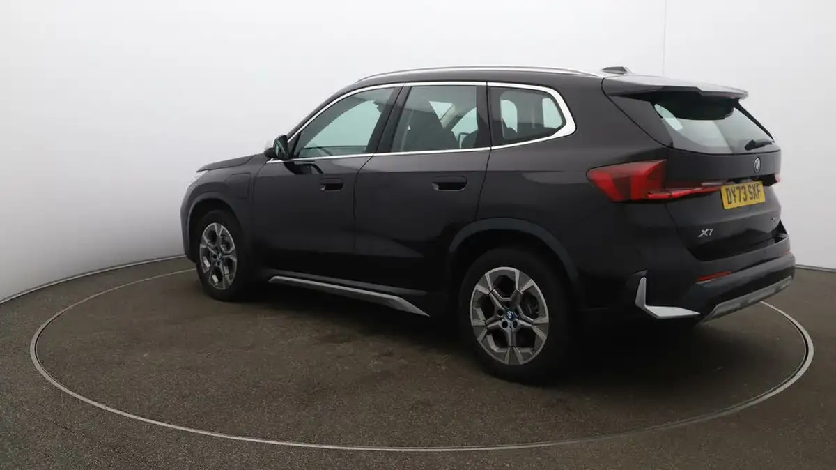2023-bmw-x1-15-xdrive25e-xline-big-5