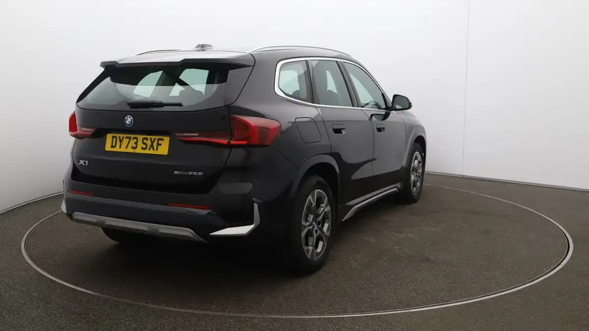 2023-bmw-x1-15-xdrive25e-xline-big-53