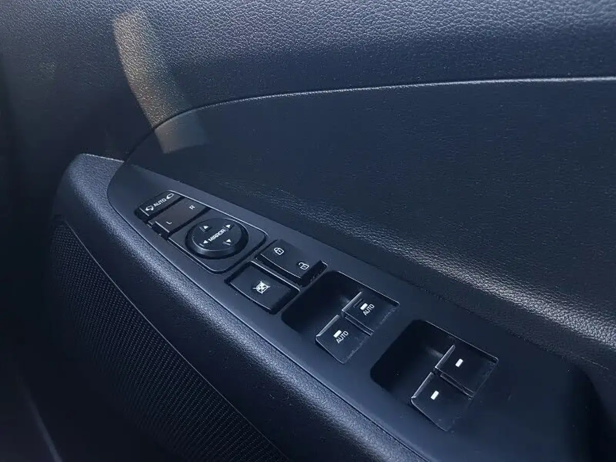 2020-hyundai-tucson-16-gdi-se-nav-big-16