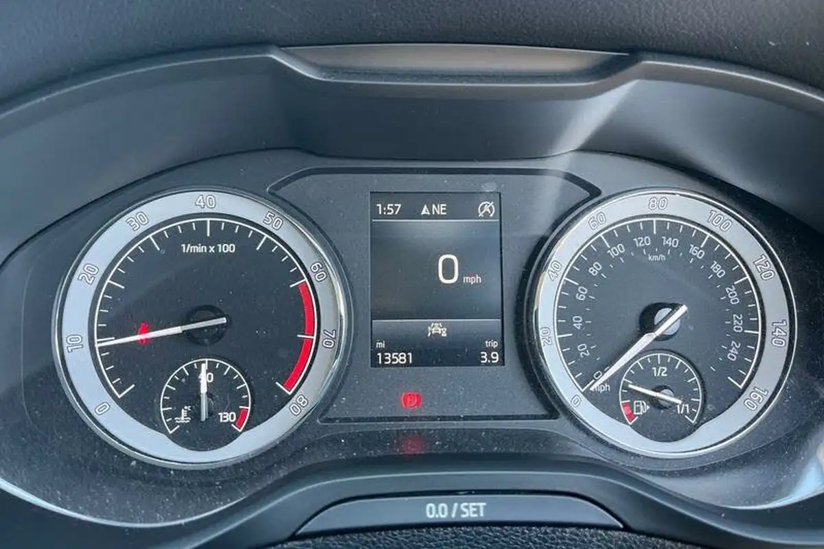 2022-skoda-karoq-15-tsi-se-l-big-12