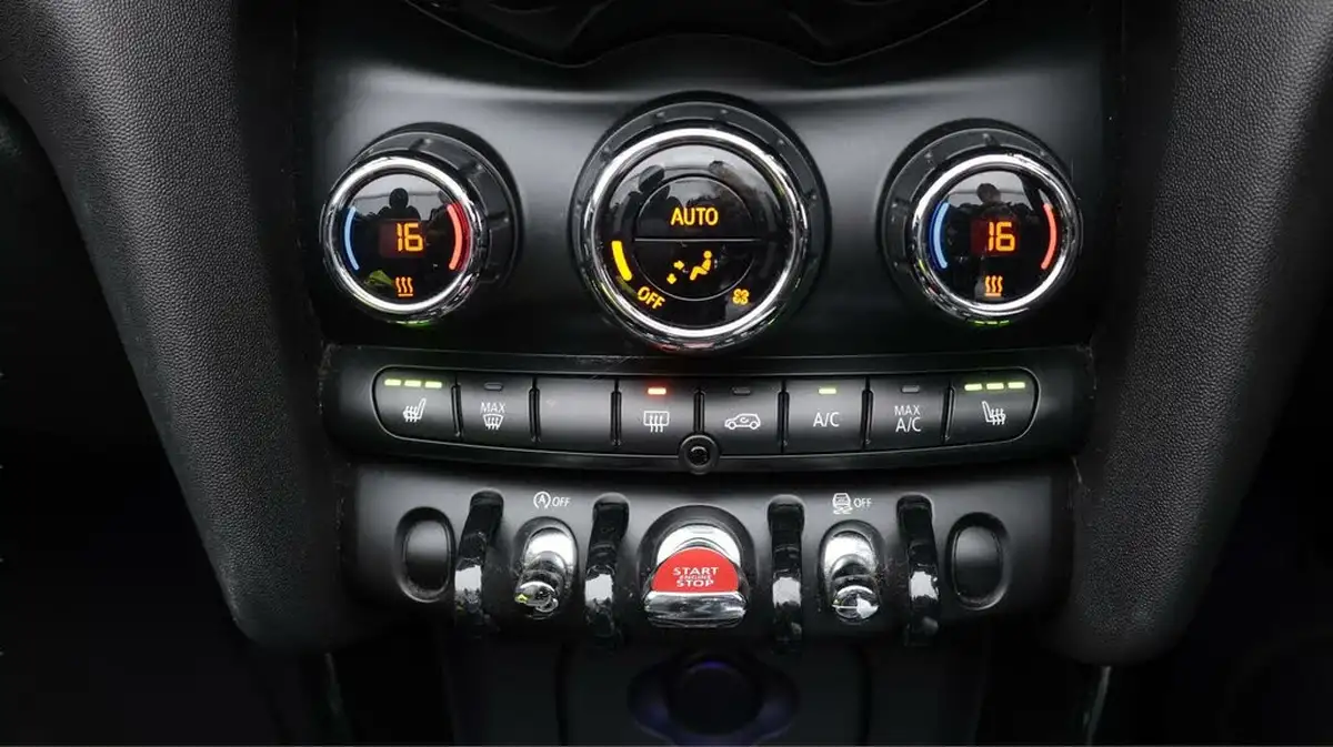 2018-mini-cooper-20-cooper-s-series-ii-ss-convertible-2d-big-12