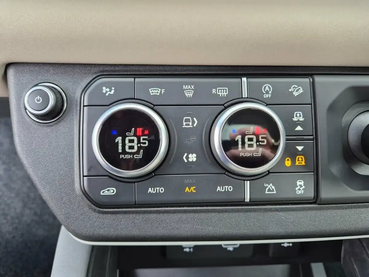 2020-land-rover-110-defender-20-d240-first-edition-110-big-45