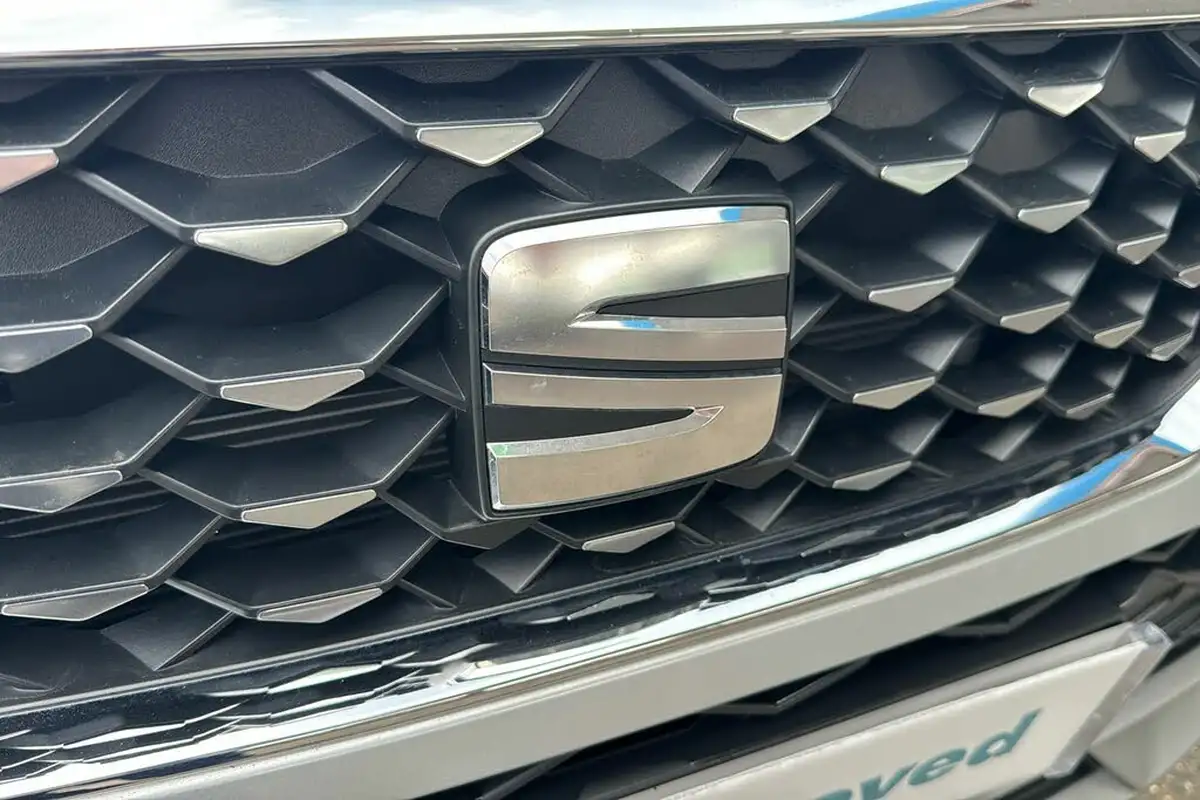 2024-seat-ateca-15-ecotsi-xperience-dsg-big-22