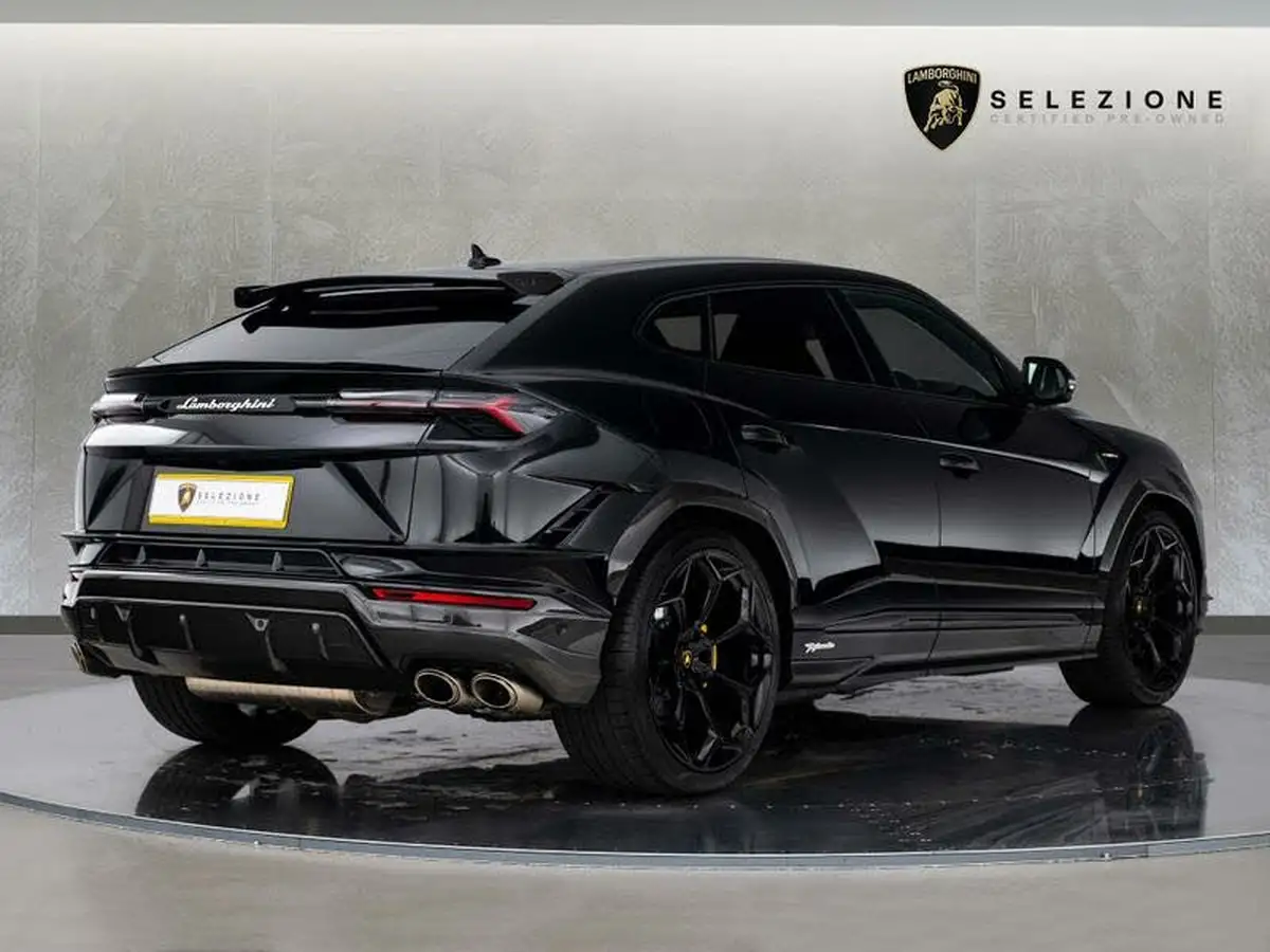 2024-lamborghini-urus-40-no-trim-big-2