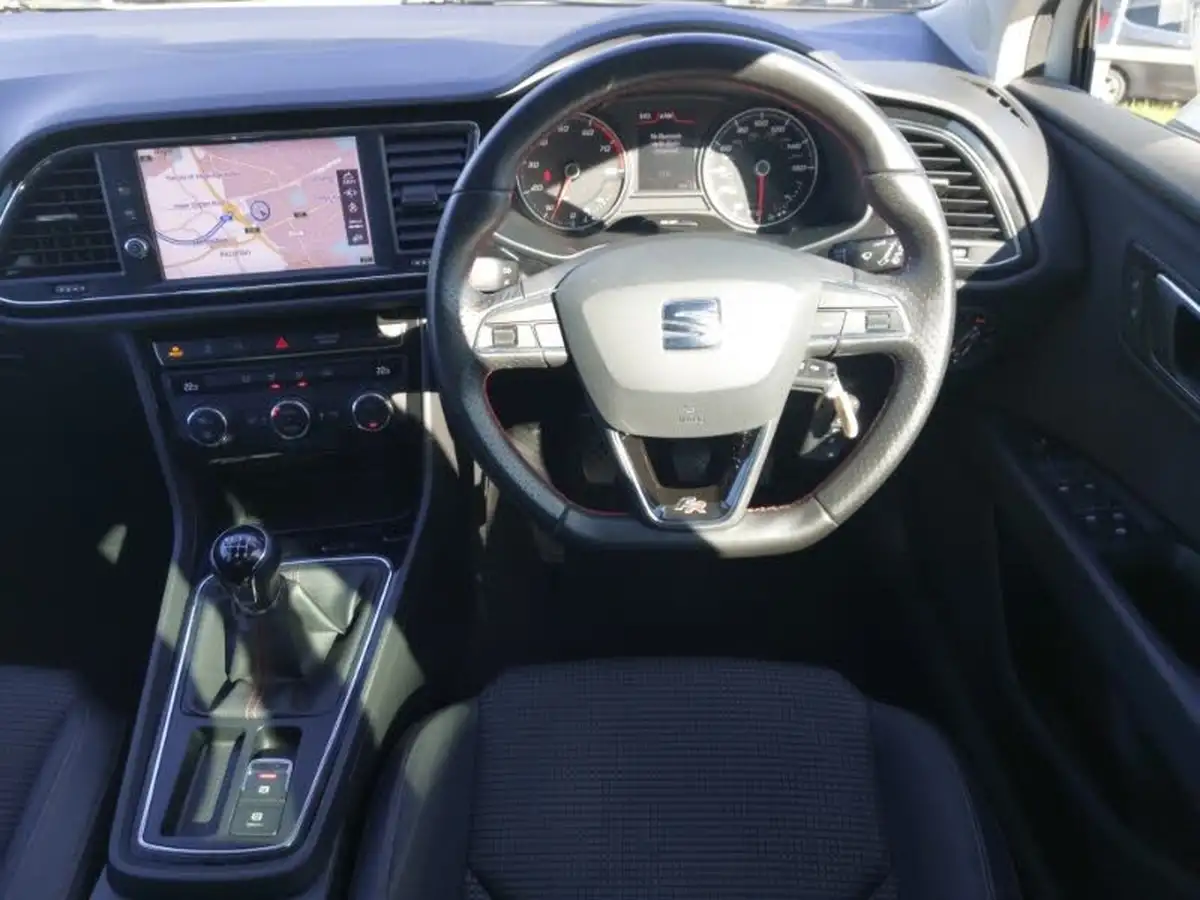 2020-seat-leon-15-tsi-evo-fr-black-edition-150ps-hatchback-big-6