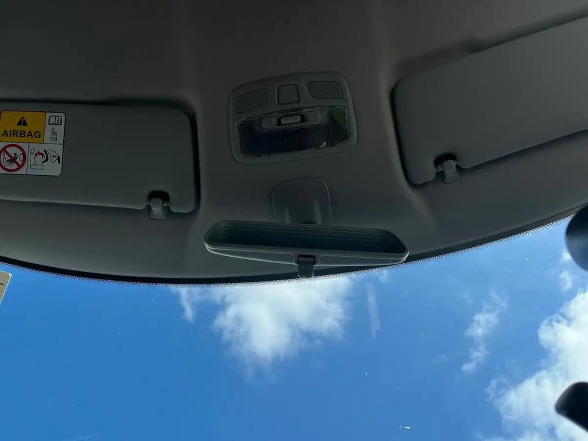 2024-suzuki-swift-12-dualjet-sz-l-big-31