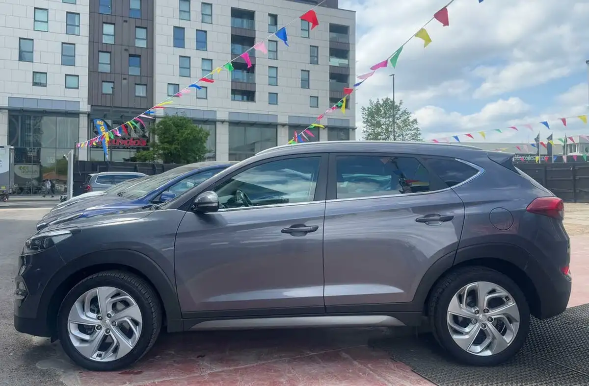 2016-hyundai-tucson-20crdi-blue-drive-premium-big-19