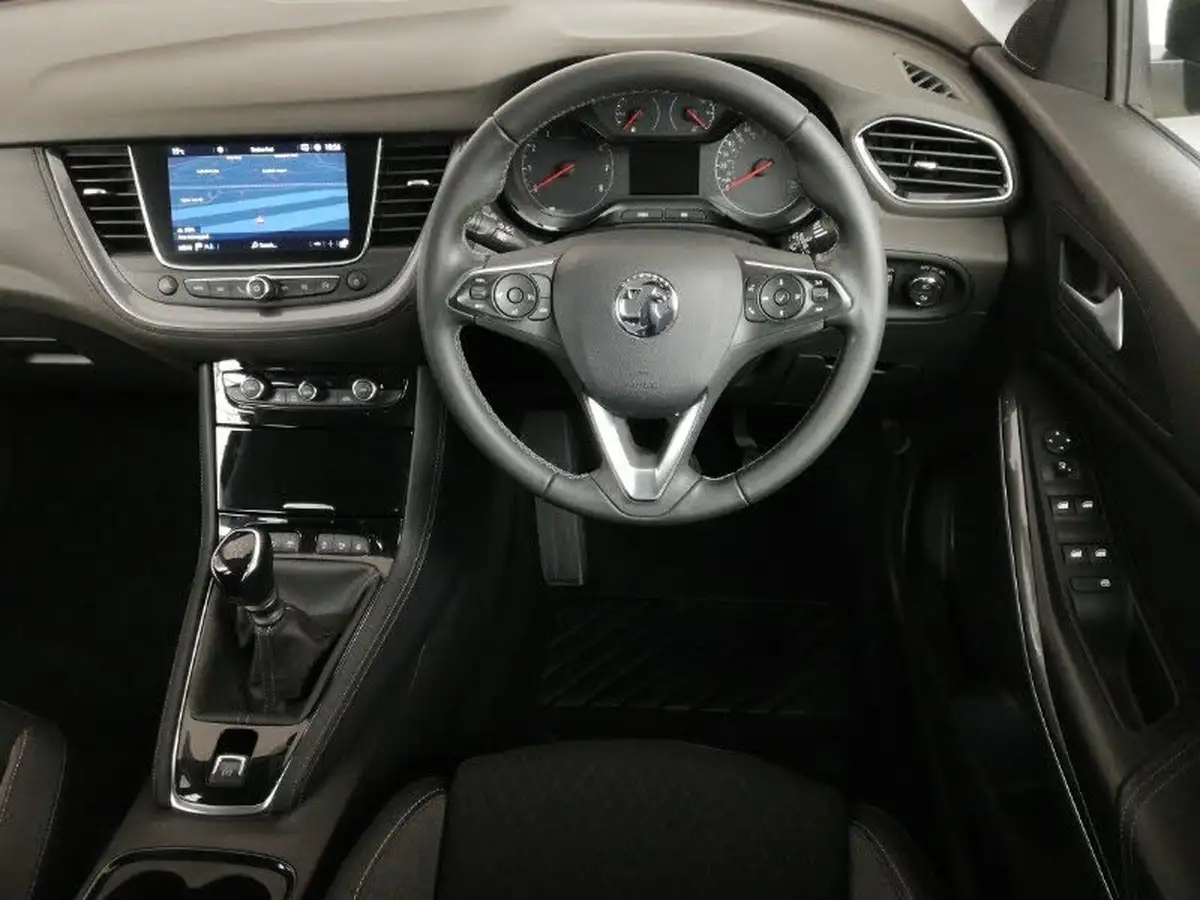 2021-vauxhall-grandland-x-12-business-edition-nav-big-6