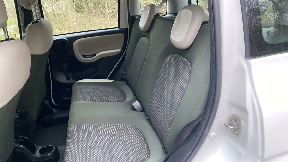 2014-fiat-panda-09-trekking-big-26
