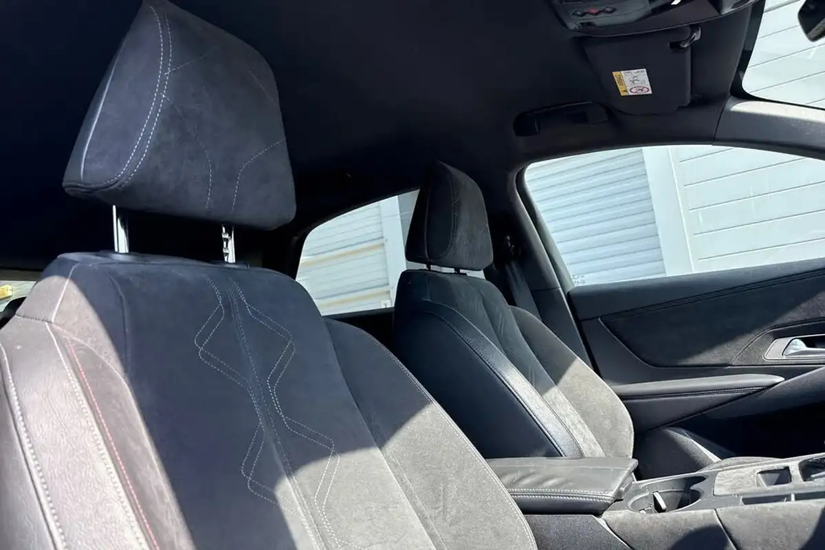 2019-ds-ds-7-crossback-20bluehdi-performance-line-big-23