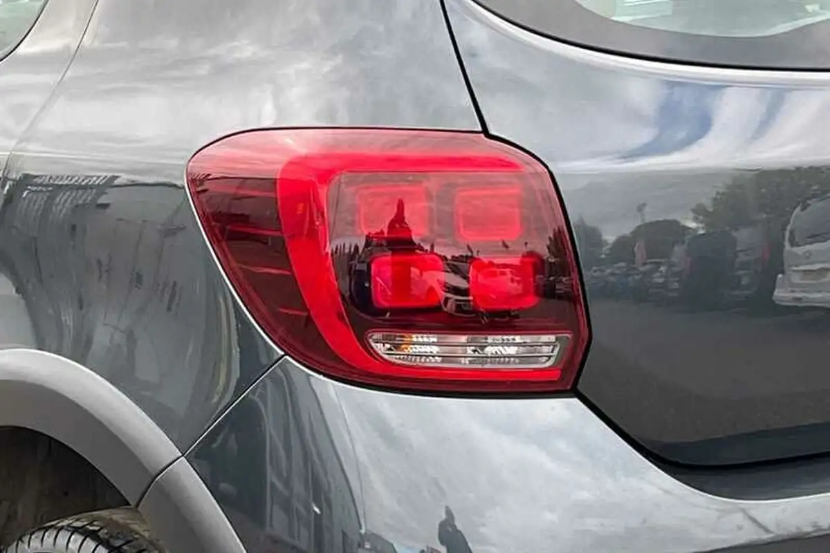 2020-dacia-sandero-stepway-09-tce-comfort-big-30