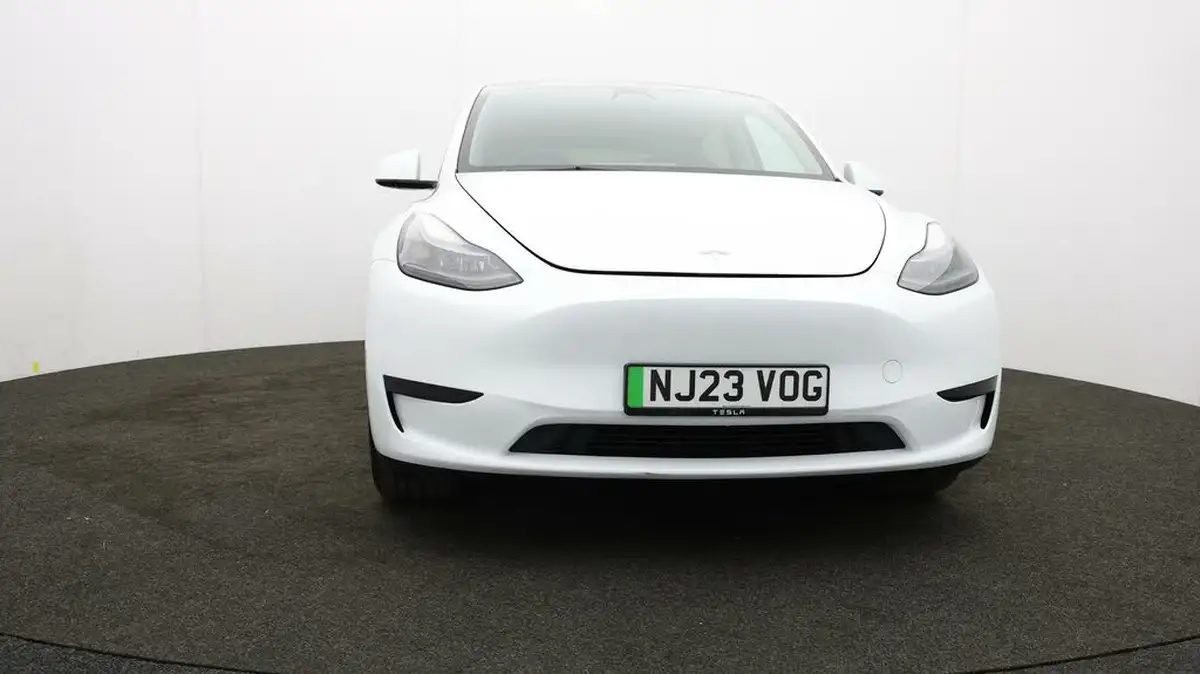2023-tesla-model-y-e-rwd-big-53