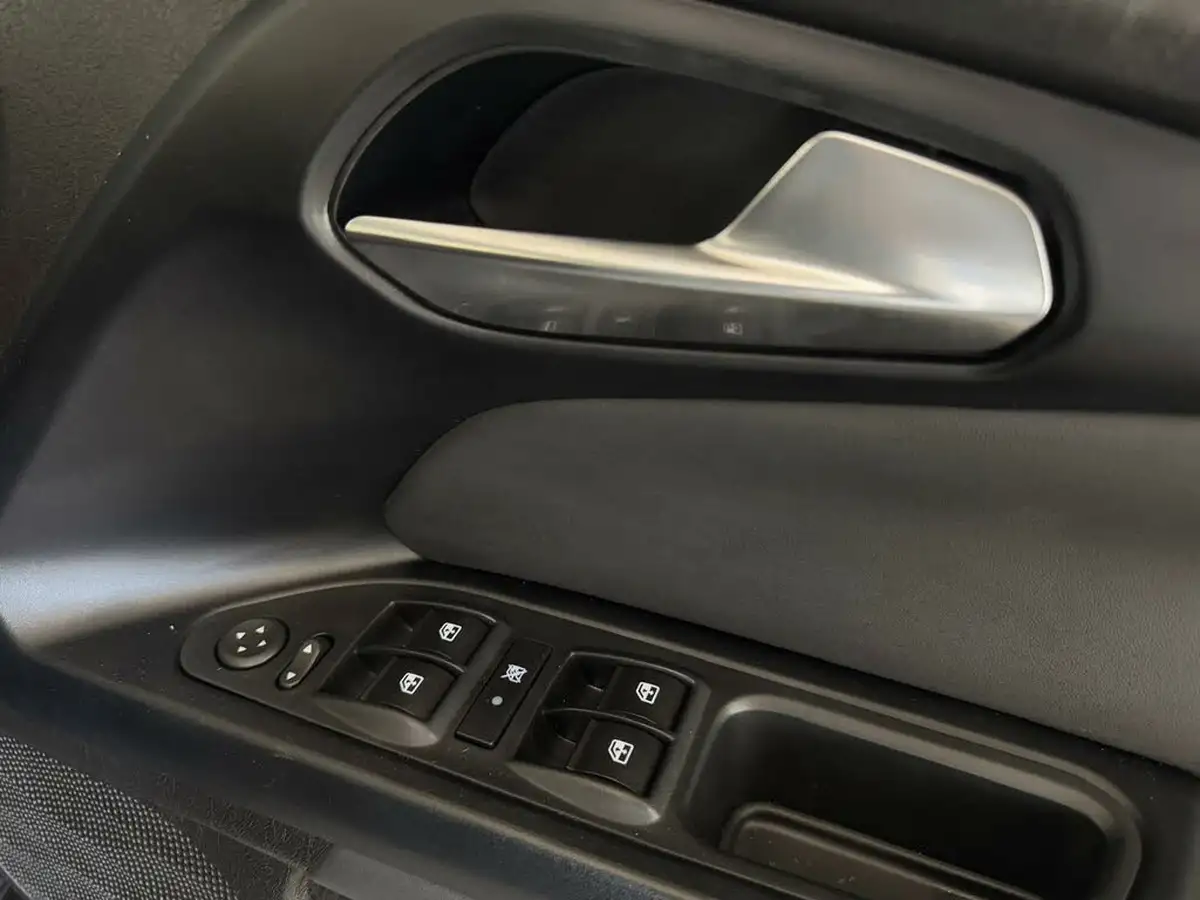 2021-fiat-tipo-10-cross-big-35