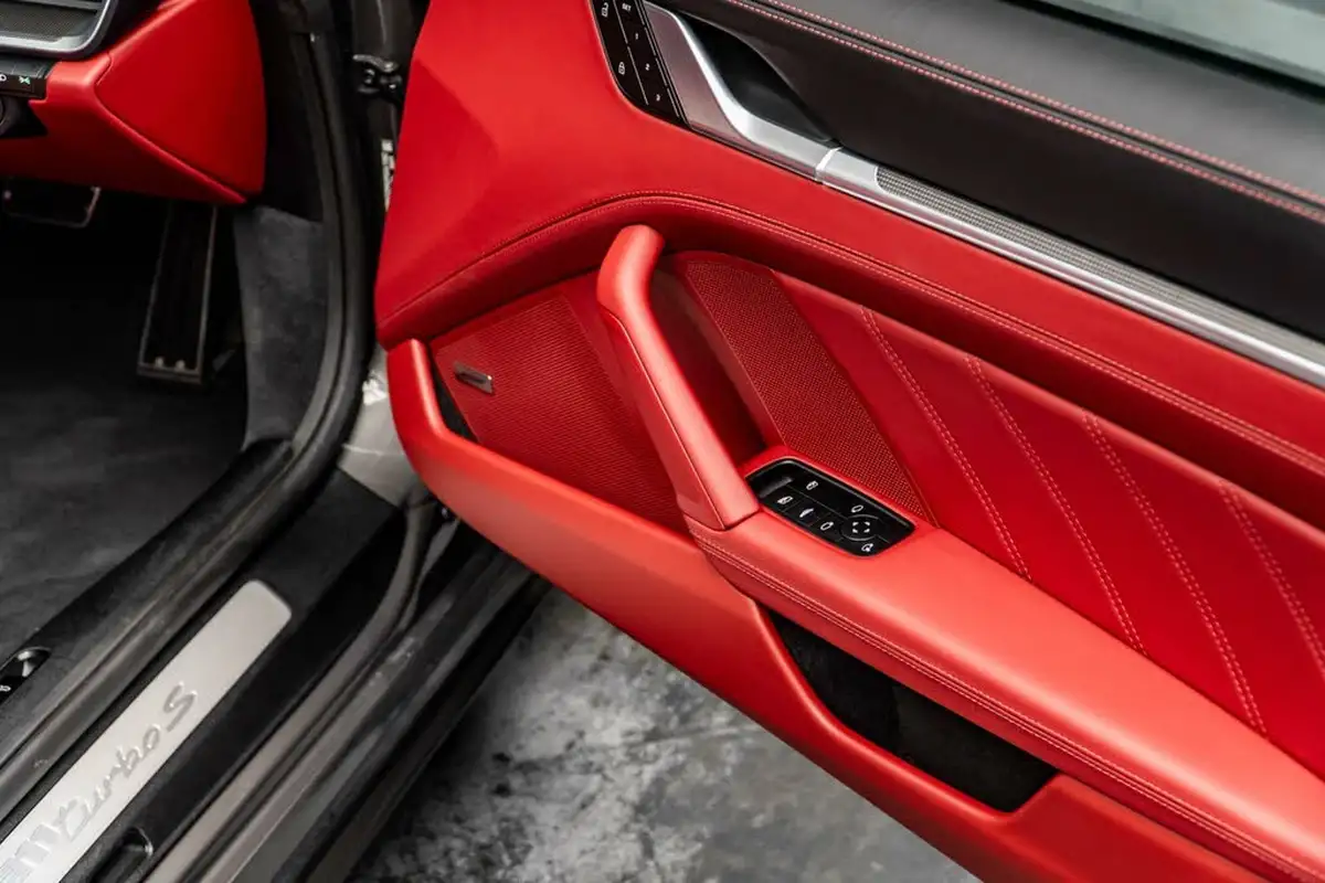 2023-porsche-911-38-turbo-s-awd-turbo-cabriolet-big-32