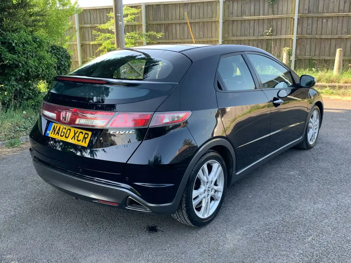 2010-honda-civic-18-es-t-auto-big-6