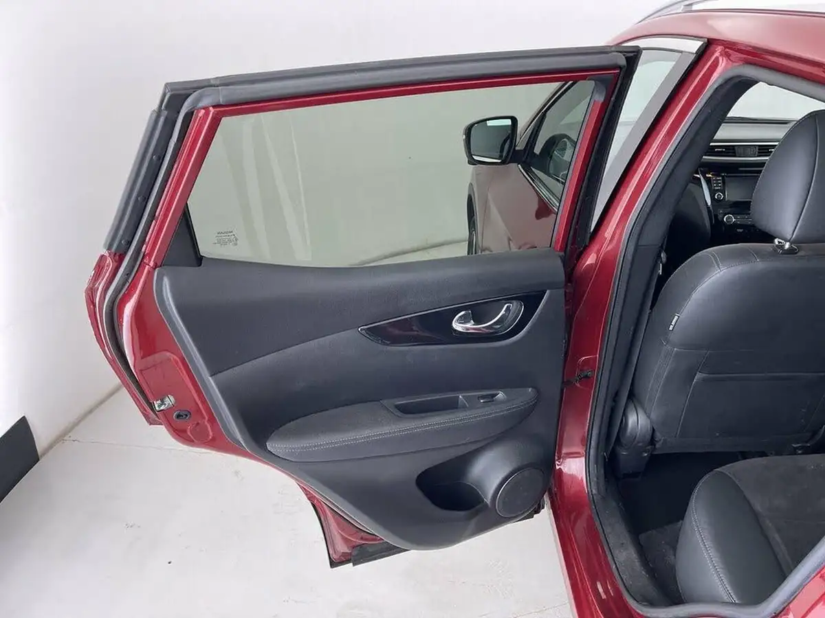 2017-nissan-qashqai-15dci-n-vision-18in-big-27