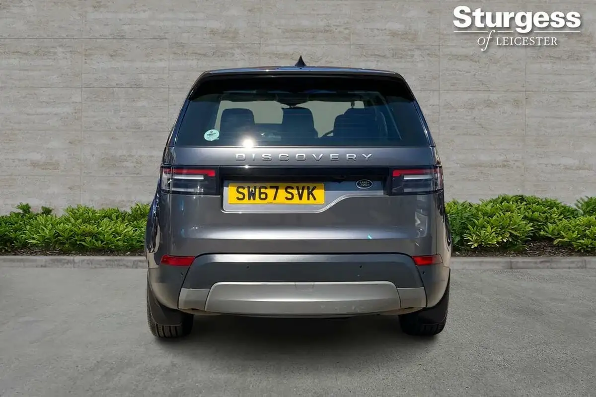 2017-land-rover-discovery-30td6-se-259ps-awd-station-wagon-5d-auto-big-5