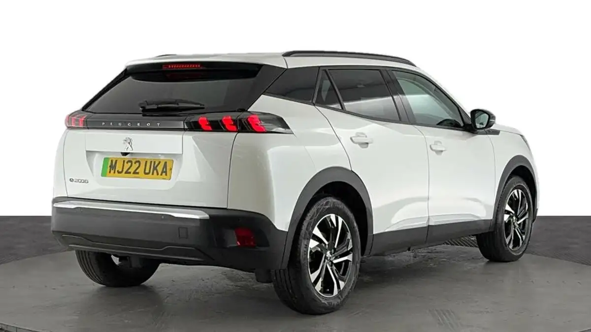 2022-peugeot-2008-suv-e-allure-premium-big-3