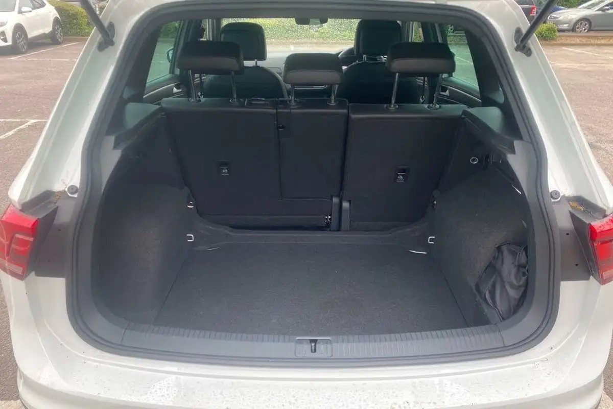 2023-volkswagen-tiguan-20tdi-r-line-edition-big-10