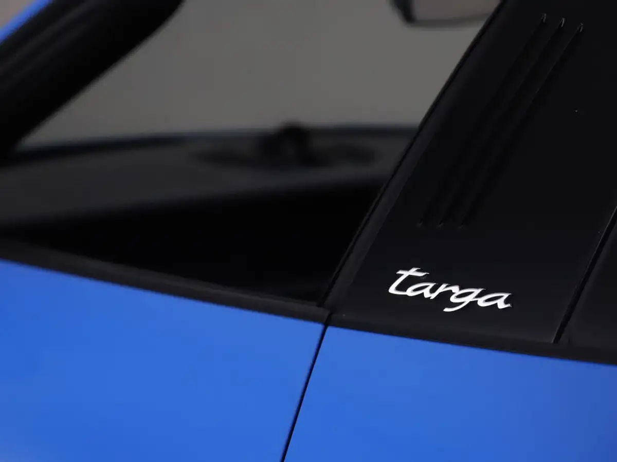 2021-porsche-911-30-targa-4s-big-34