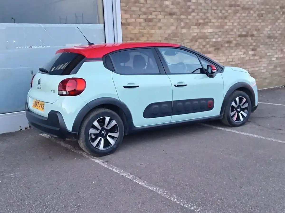 2017-citroen-c3-12-puretech-flair-110ps-ss-eat6-big-3
