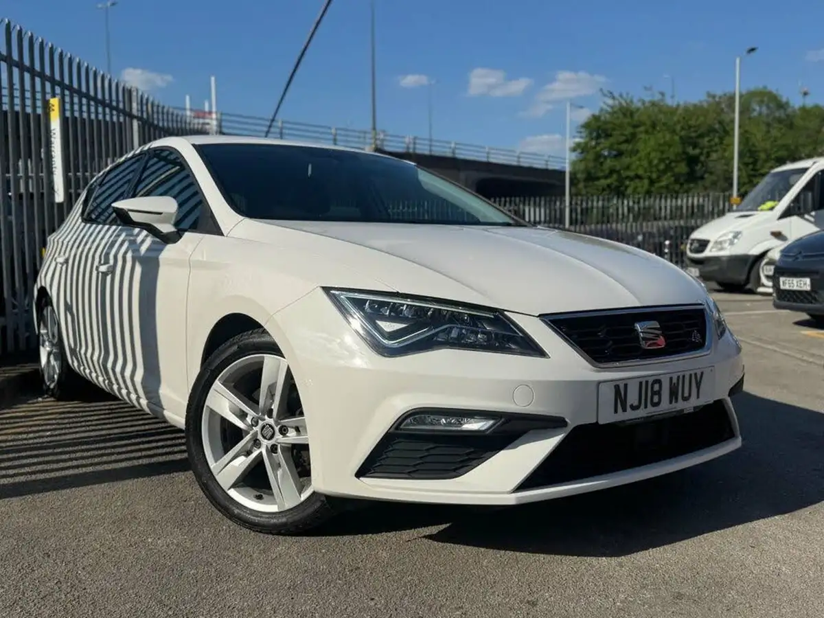 2017-seat-leon-14-ecotsi-fr-technology-hatchback-5d-big-22