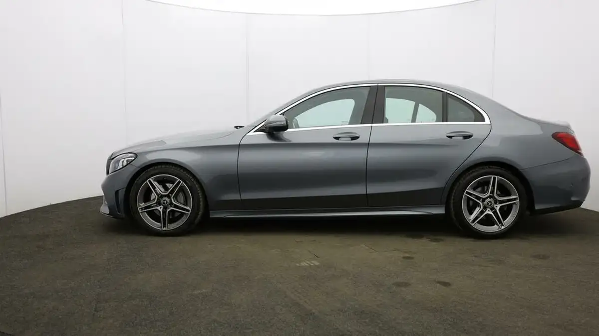 2019-mercedes-benz-c-class-15-c200-amg-line-premiumss-saloon-4d-big-3