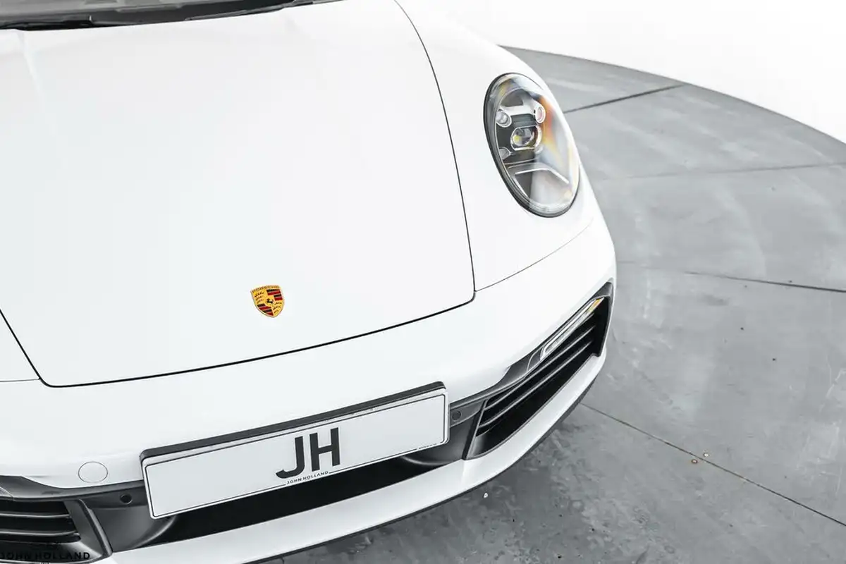 2022-porsche-911-30-carrera-coupe-big-12