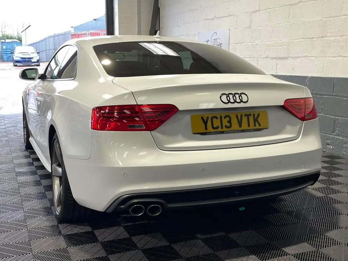 2013-audi-a5-20td-quattro-black-edition-coupe-2d-big-22